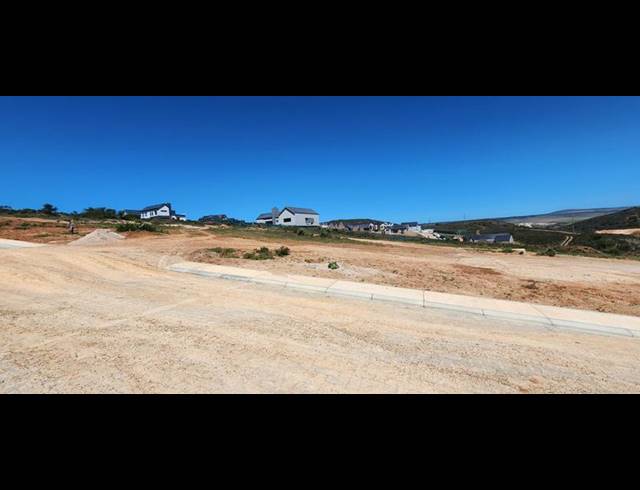 3 BEDROOM HOUSE FOR SALE IN OUTENIQUASBOSCH